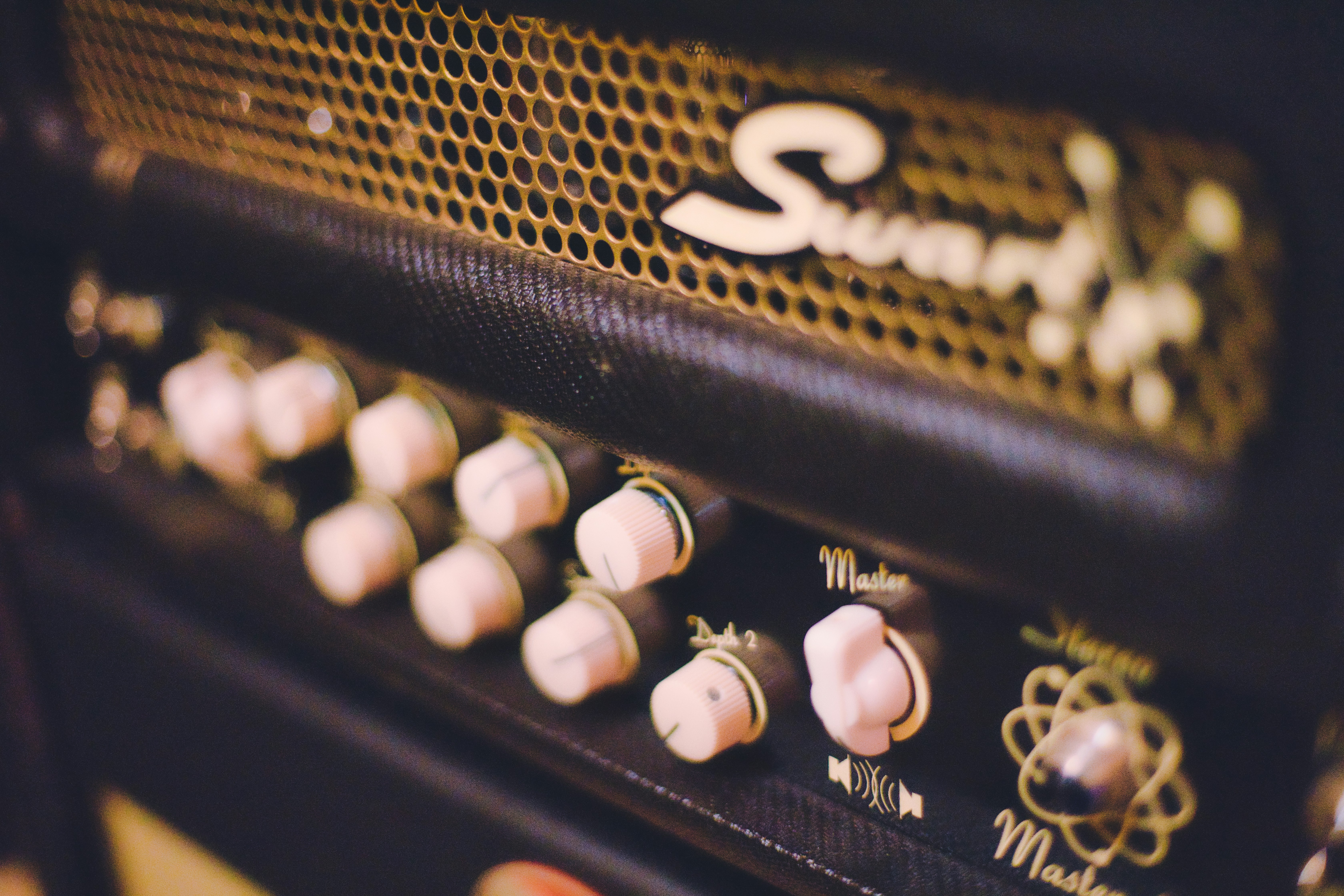 Amp Decorative Image